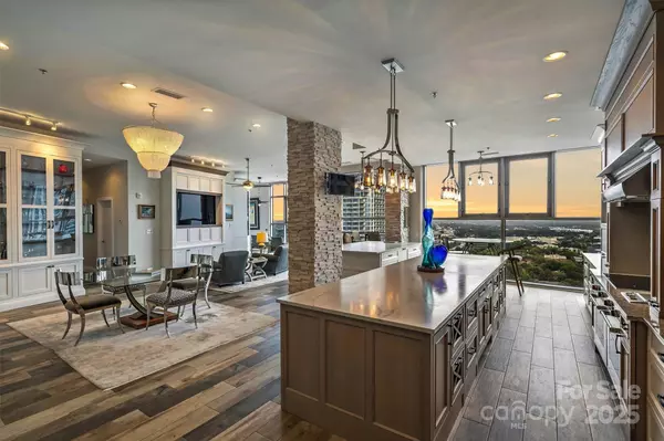 Charlotte, NC 28202,333 W Trade ST #2705