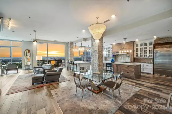 Charlotte, NC 28202,333 W Trade ST #2705