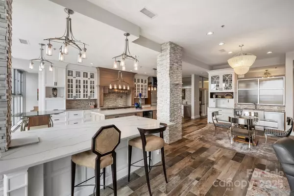 Charlotte, NC 28202,333 W Trade ST #2705