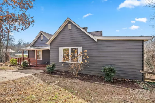 Asheville, NC 28806,2 Worley PL