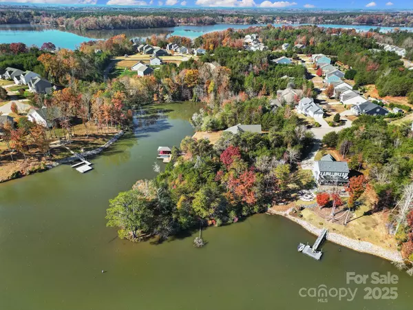 Lancaster, SC 29720,17327 Yachtsman CT