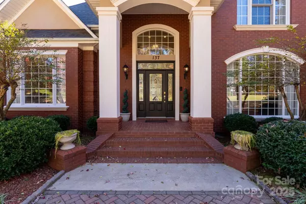 Boiling Springs, SC 29316,137 Clearcreek DR