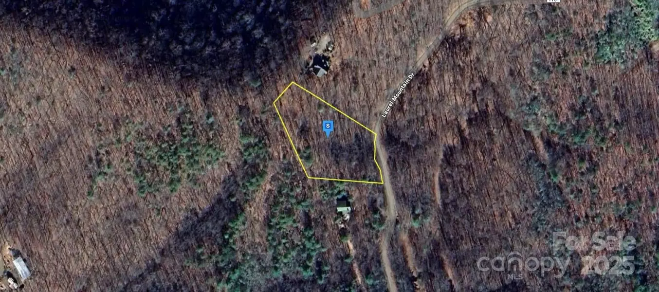 54 Bear TRCE, Brasstown, NC 28902