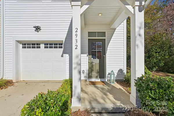 Charlotte, NC 28216,2932 Pirates PL