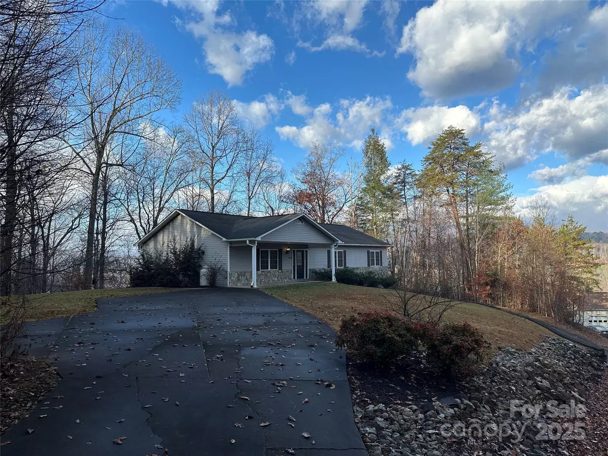 Marion, NC 28752,89 Bobcat PATH