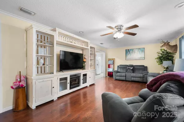 Morganton, NC 28655,3843 Silver Creek TER