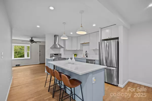 Asheville, NC 28806,171 Fairfax AVE