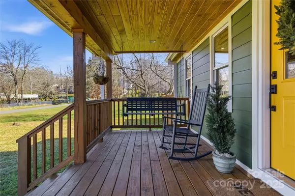 Arden, NC 28704,39 W Haven DR