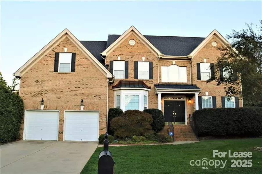 913 Lillieshall RD, Waxhaw, NC 28173