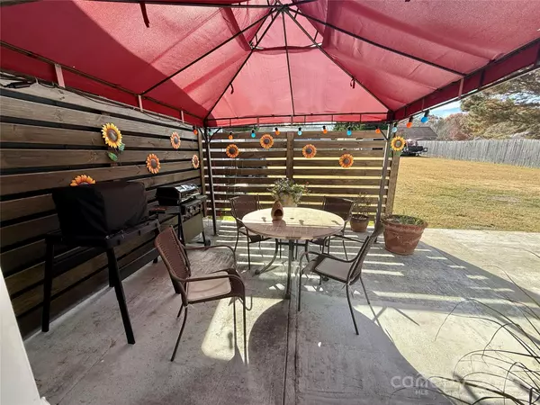 Matthews, NC 28104,2241 Indian Cross TRL