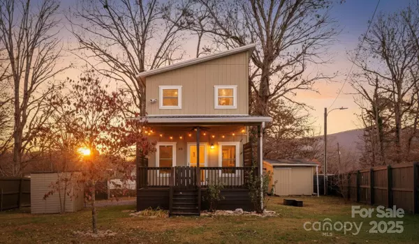 48 Oteen Church RD, Asheville, NC 28706