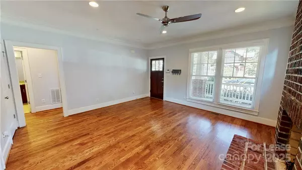 Charlotte, NC 28208,2213 Roslyn AVE