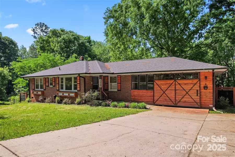 851 Gist RD, Rock Hill, SC 29732