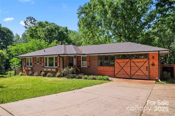 851 Gist RD, Rock Hill, SC 29732