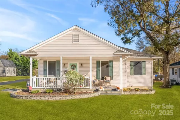 909 S Main ST, Clover, SC 29710