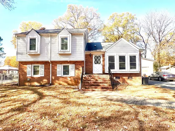 2708 Johnny Reb LN, Charlotte, NC 28273