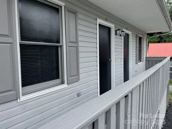 Lenoir, NC 28645,223-3 Countryside DR SW