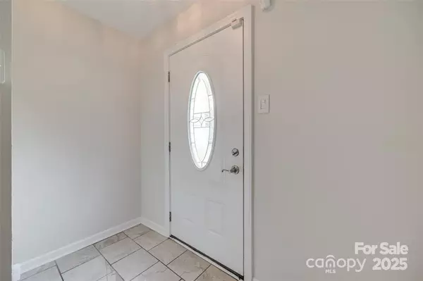 Gastonia, NC 28054,810 Applegate CT