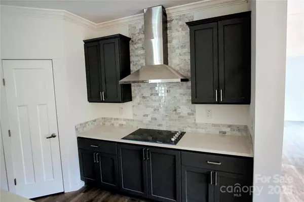 Rutherfordton, NC 28139,274 Quail Hill DR