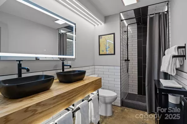 Sherrills Ford, NC 28673,4159 Todd ST