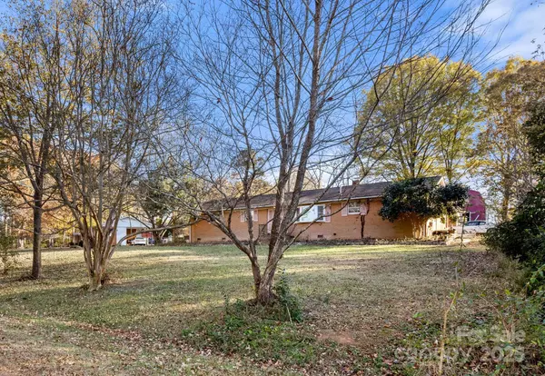 Charlotte, NC 28216,1801 Gemway DR