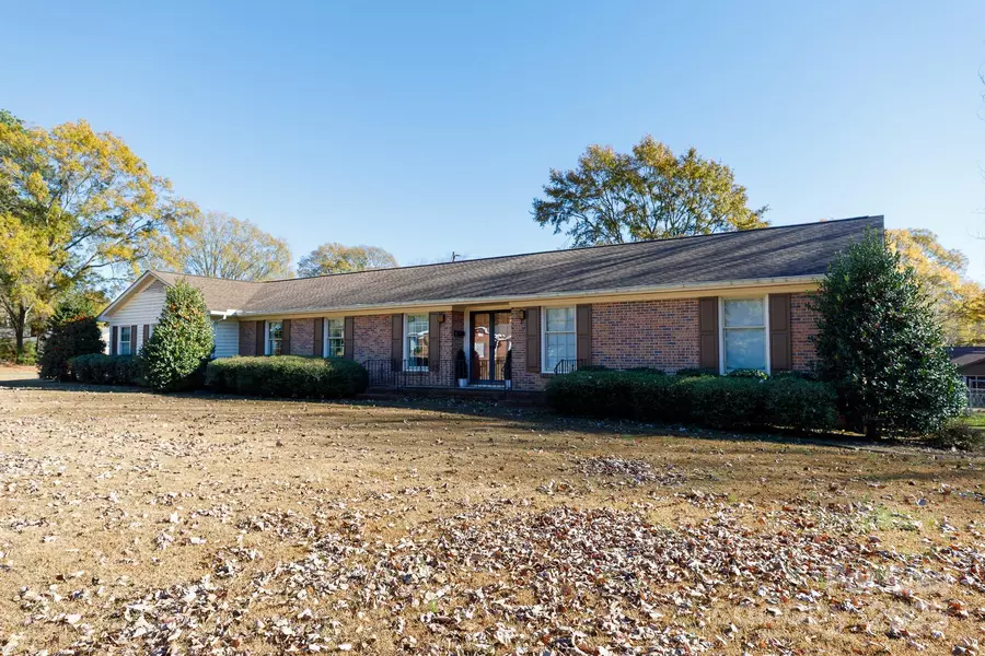 101 Ridge AVE, Clover, SC 29710