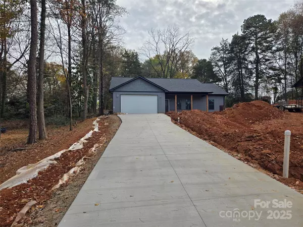 Winston Salem, NC 27103,2322 Summerlin ST