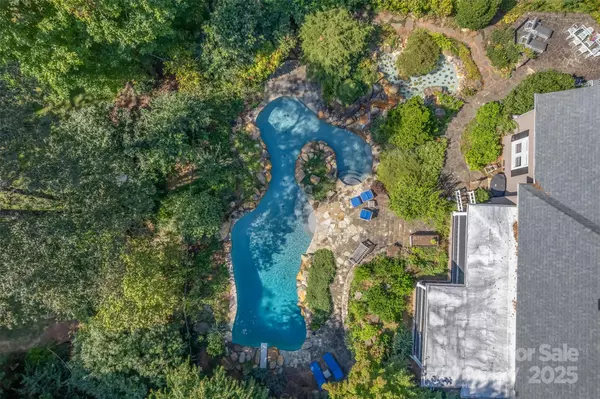 Rutherfordton, NC 28139,447 N Washington ST