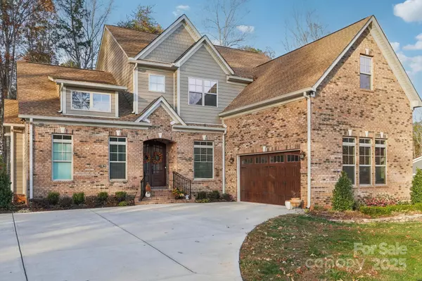 Clover, SC 29710,832 Bellegray RD