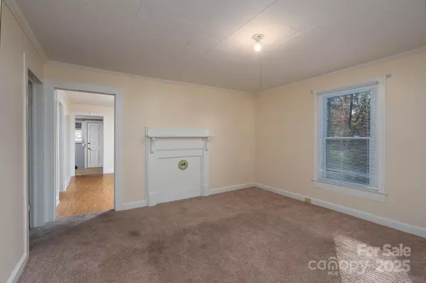 Kannapolis, NC 28081,950 Ashby ST