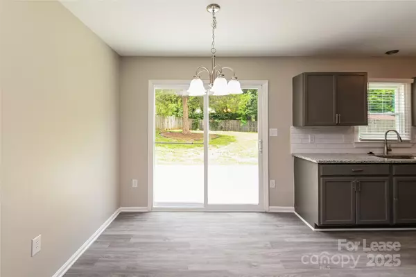 Charlotte, NC 28227,5015 Rivergreen LN