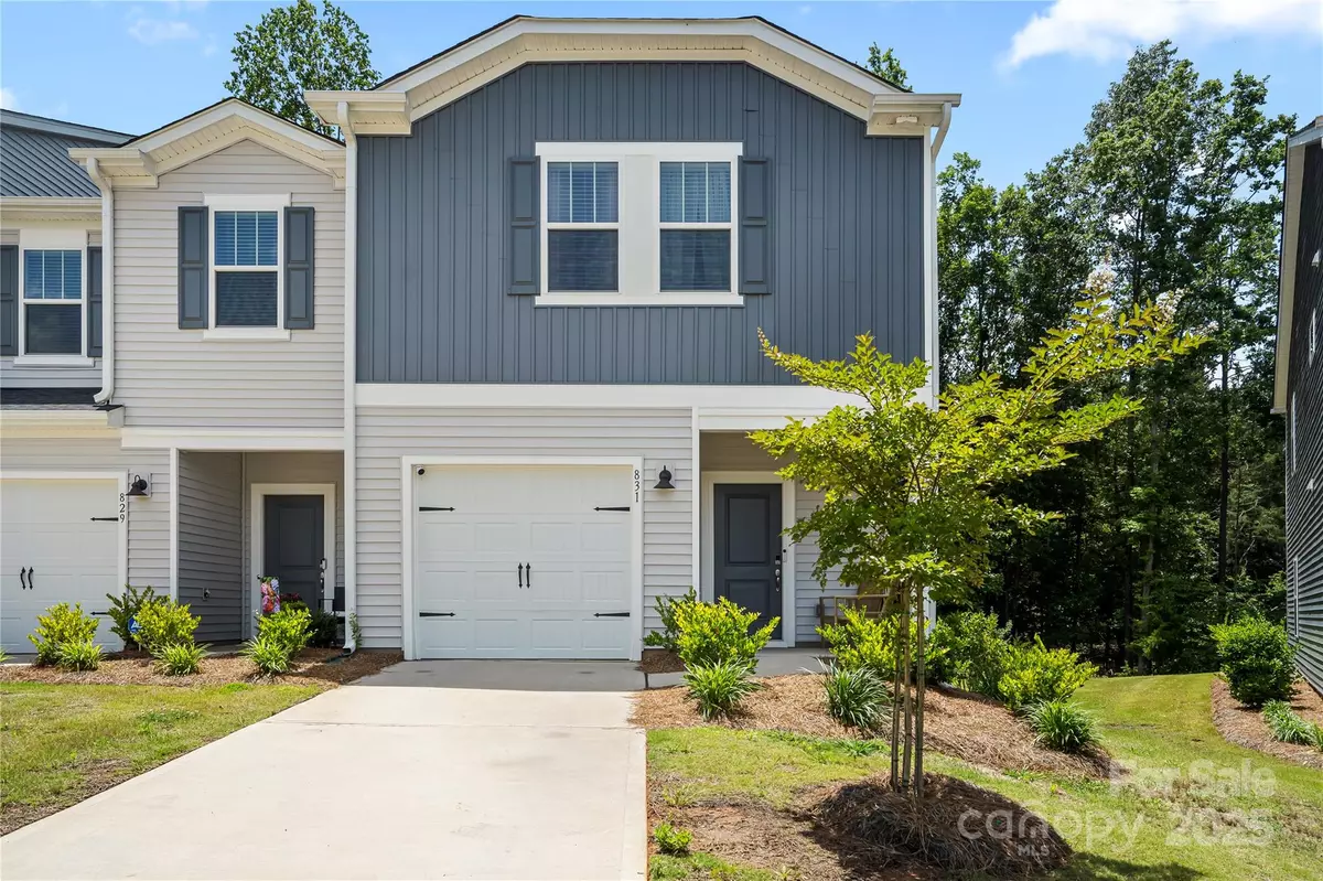 Fort Mill, SC 29715,831 Gerard Bay DR
