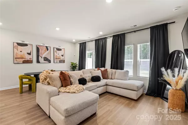 Fort Mill, SC 29715,831 Gerard Bay DR