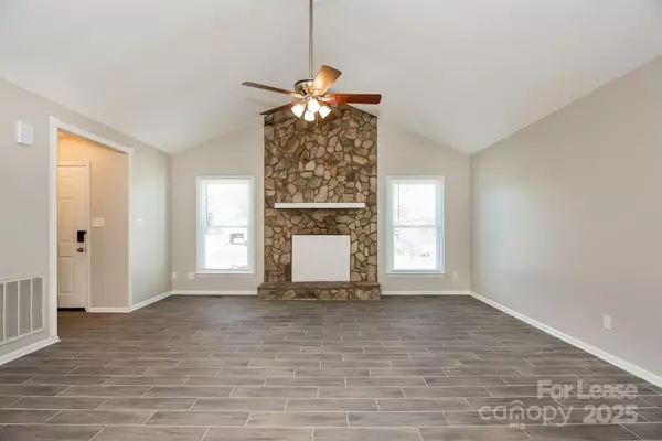 Gastonia, NC 28056,124 Shade Tree CT