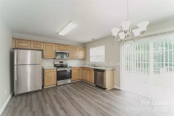 Charlotte, NC 28213,3105 Old Ironside DR