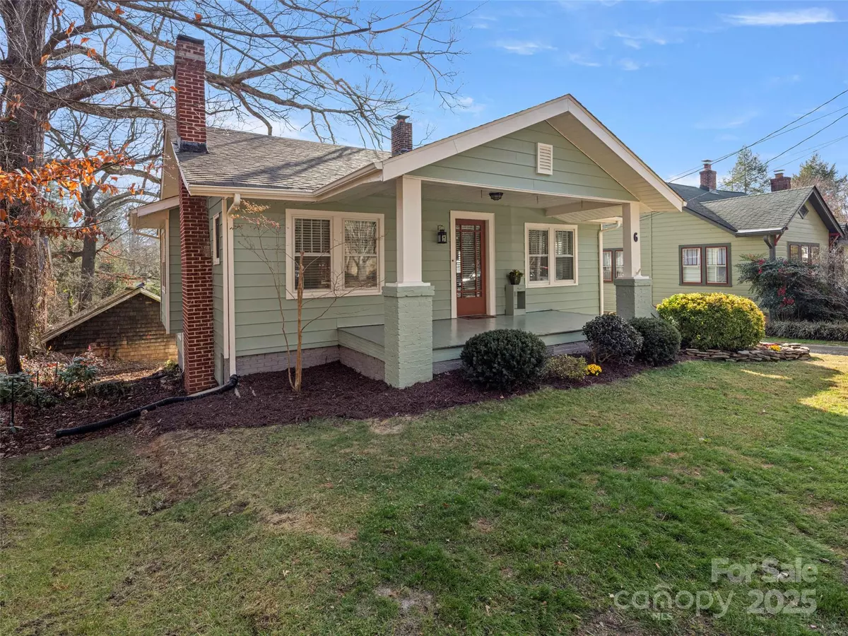 Asheville, NC 28803,6 Buckingham CT