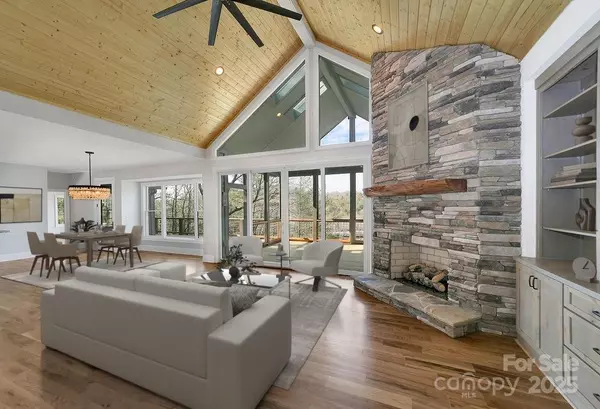 Brevard, NC 28712,5039 Connestee TRL