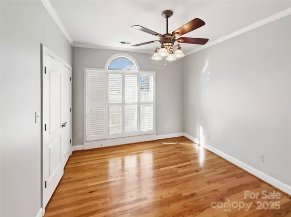 Gastonia, NC 28052,924 Ferguson Ridge RD