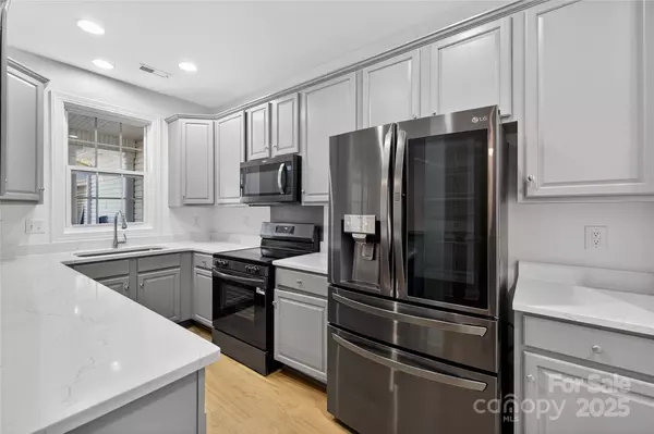 Matthews, NC 28104,2020 Gable Way LN