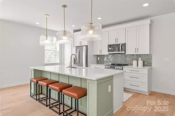 Lincolnton, NC 28092,9013 Wagon TRL