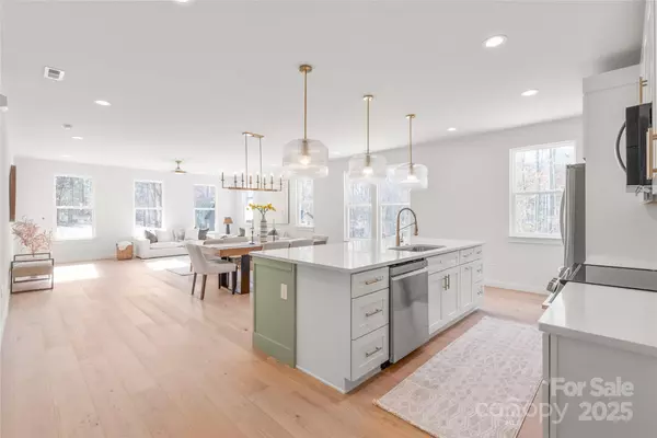 Lincolnton, NC 28092,9013 Wagon TRL