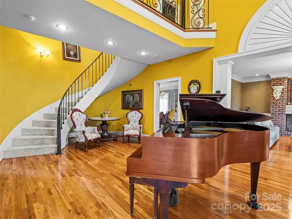 Lenoir, NC 28645,2983 Rockwood DR