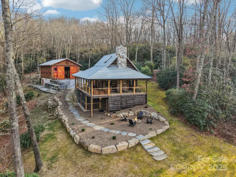 408 & 586 Little Elbow Mountain RD, Lake Toxaway, NC 28747