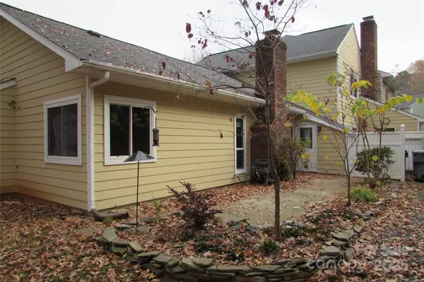 Charlotte, NC 28270,805 Sardis Cove DR