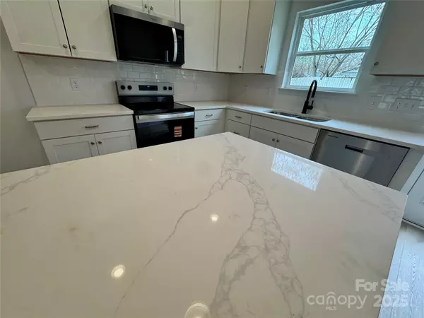 Gastonia, NC 28052,1304 Jay AVE