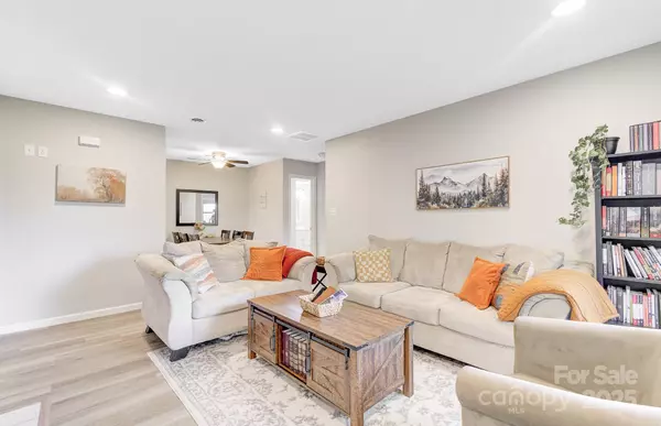 Arden, NC 28704,18 Heywood RD #C