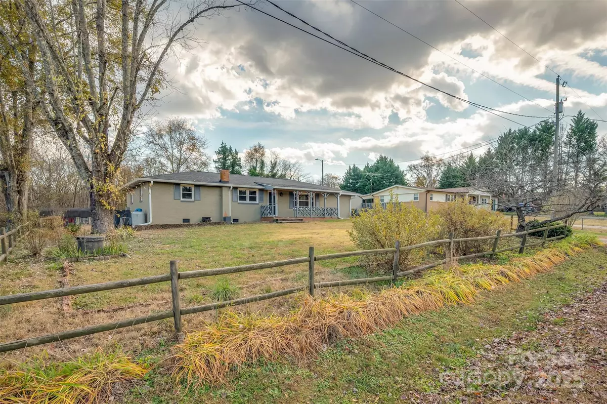 Forest City, NC 28043,258 Brookmont AVE