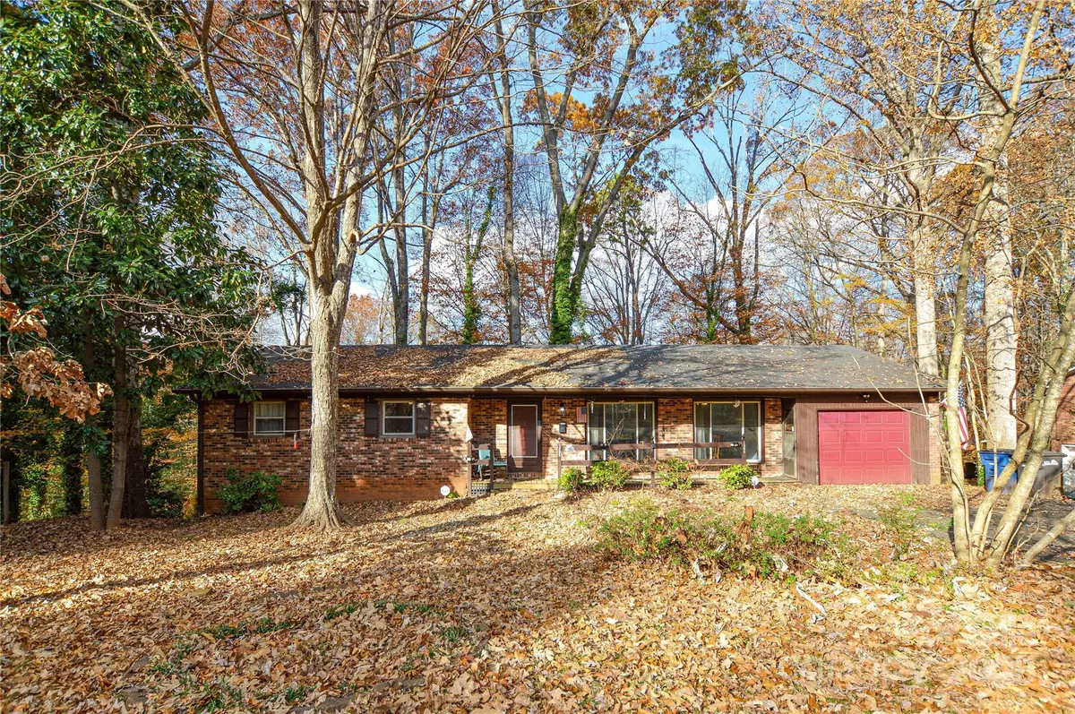 Statesville, NC 28677,1405 Forest Park DR #1