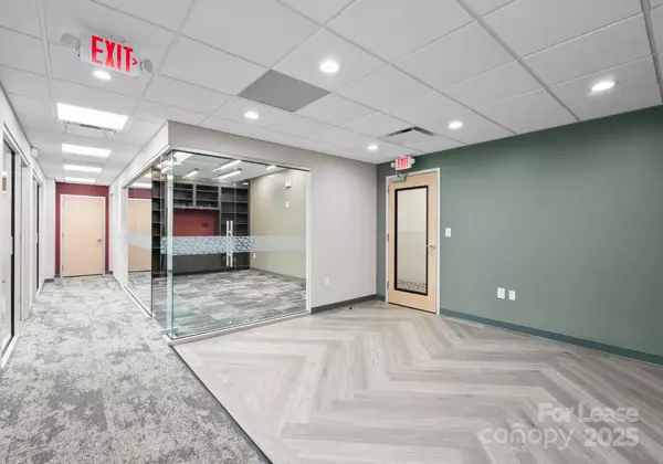 Cornelius, NC 28031,17015 Kenton DR #200