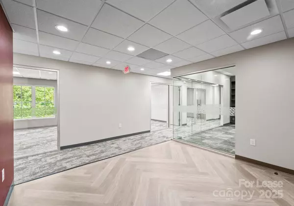 Cornelius, NC 28031,17015 Kenton DR #200